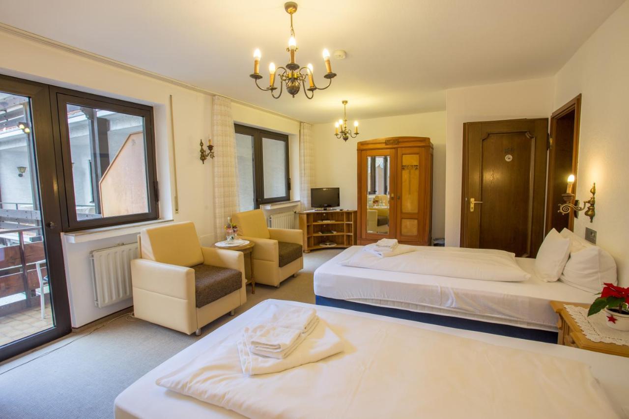 Hotel Hirsch Bad Peterstal-Griesbach Exterior foto